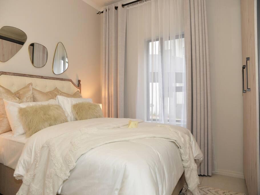 Apartamento Elcaro Luxury Villas-royal Abode
